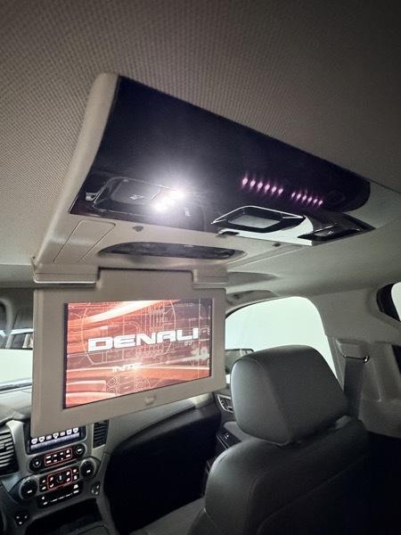GMC Yukon Denali 4WD 2016