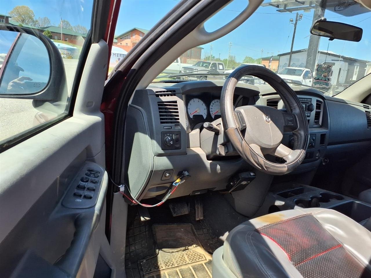 Dodge Ram 1500 SLT Quad Cab 4WD 2008