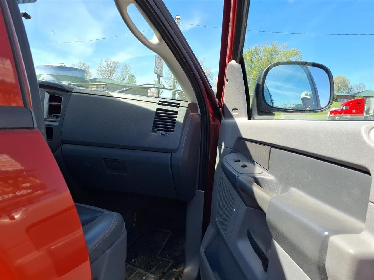 Dodge Ram 1500 SLT Quad Cab 4WD 2008