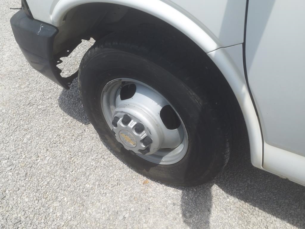 Chevrolet Express 3500 Van 177" 2015