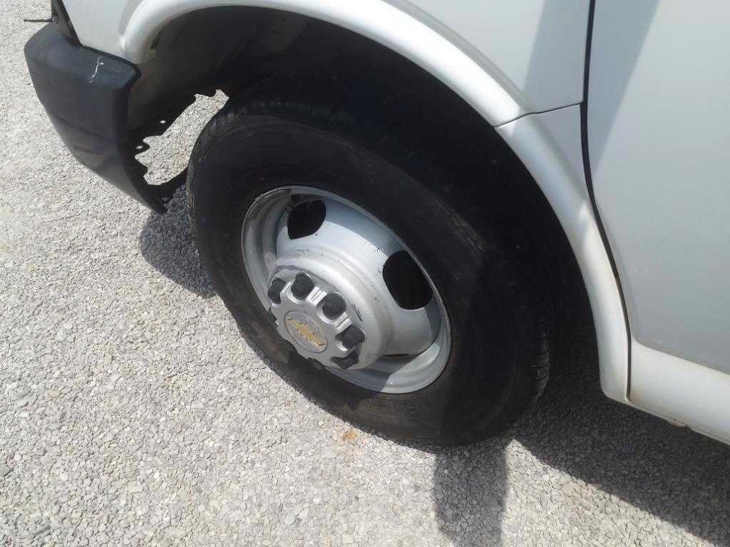 Chevrolet Express 3500 Van 177" 2015