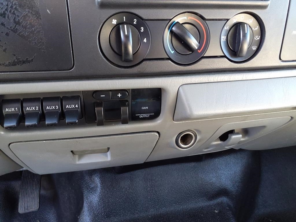 Ford F-350 SD 2WD SuperCab 162" WB 60" CA XL 2007