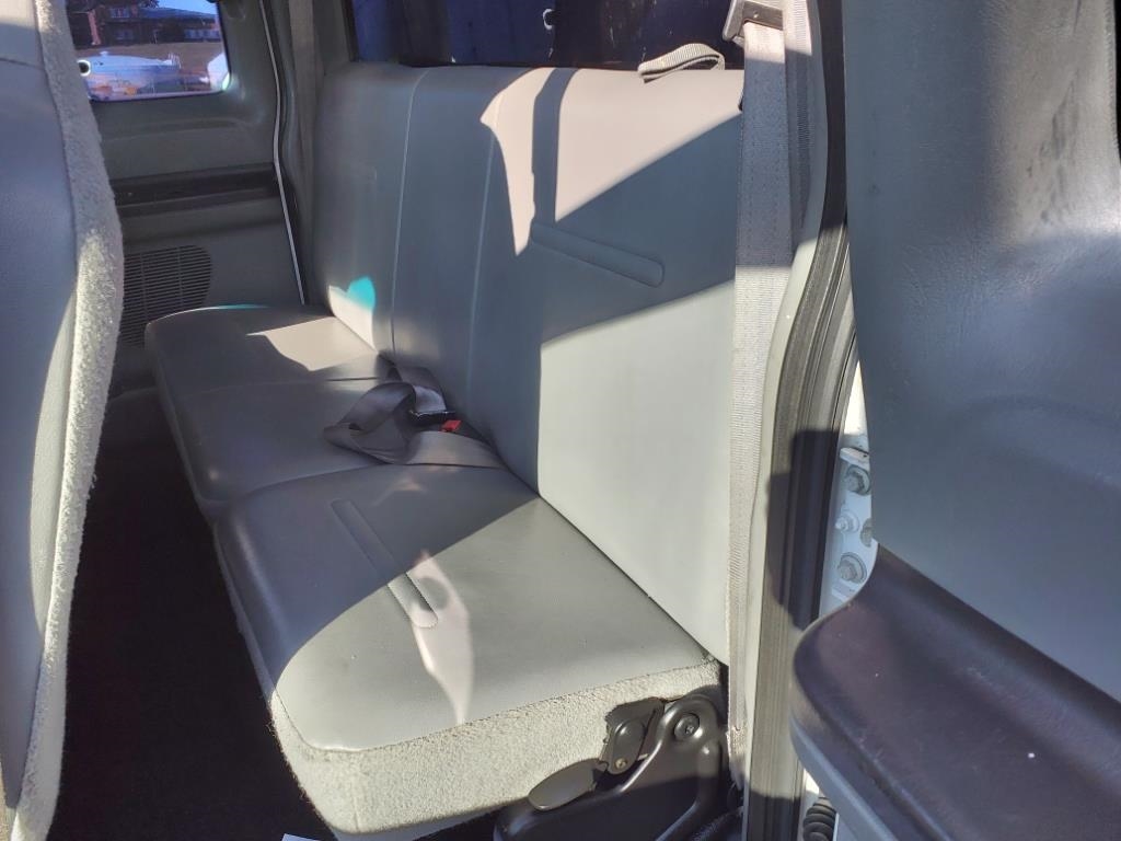 Ford F-350 SD 2WD SuperCab 162" WB 60" CA XL 2007