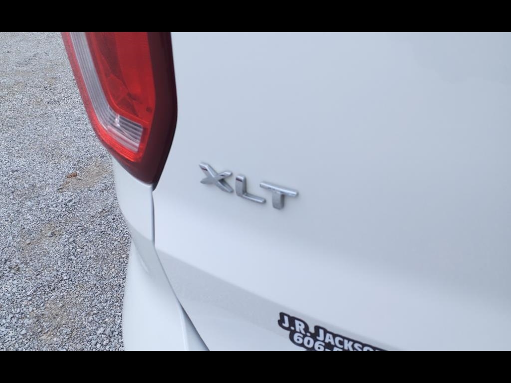 Ford Explorer FWD 4dr XLT 2016