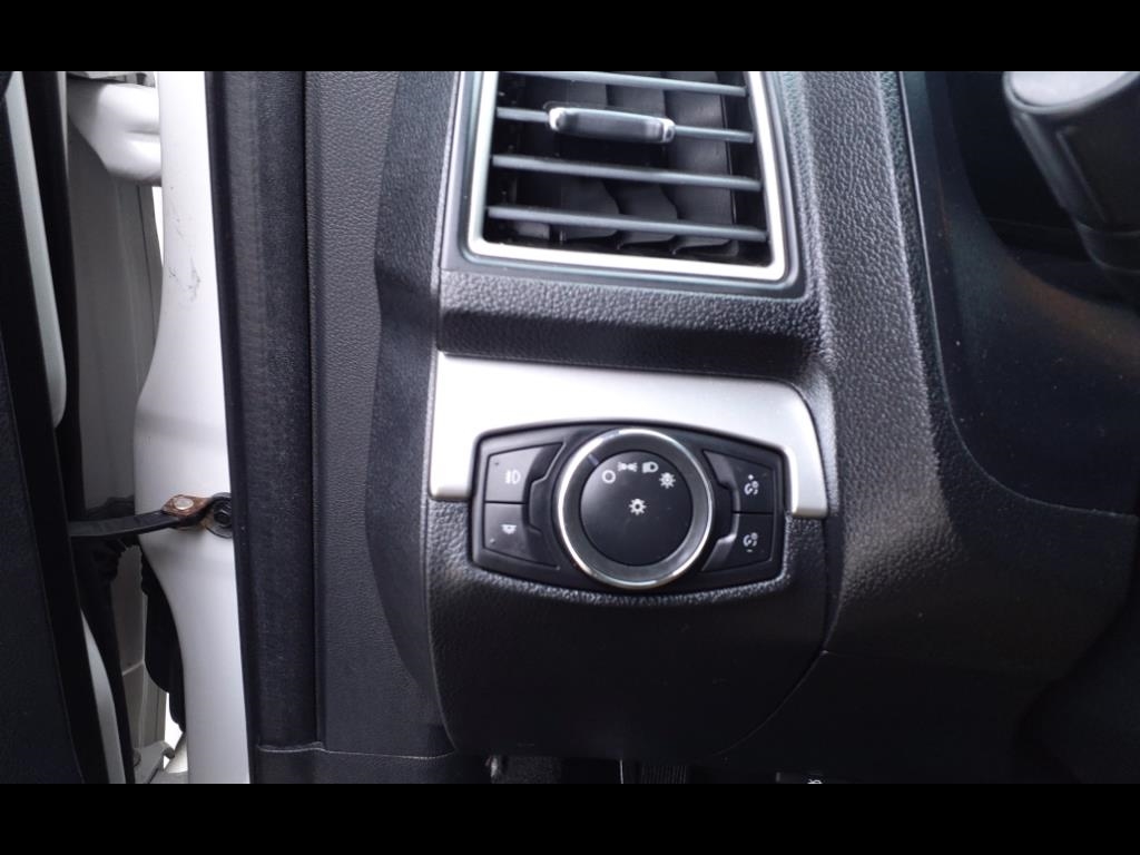 Ford Explorer FWD 4dr XLT 2016