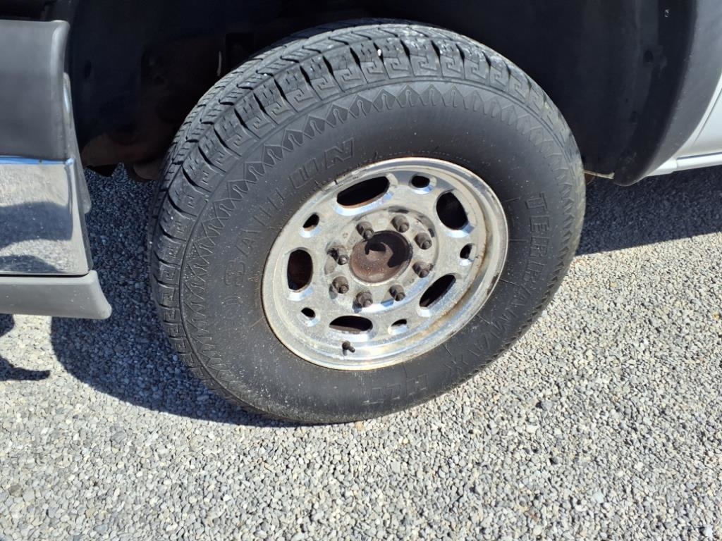 Chevrolet Silverado 2500HD Crew Cab 167" WB LS 2003