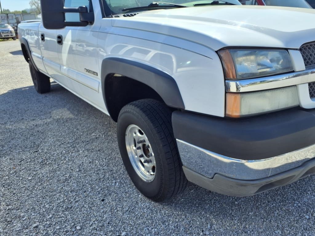 Chevrolet Silverado 2500HD Crew Cab 167" WB LS 2003