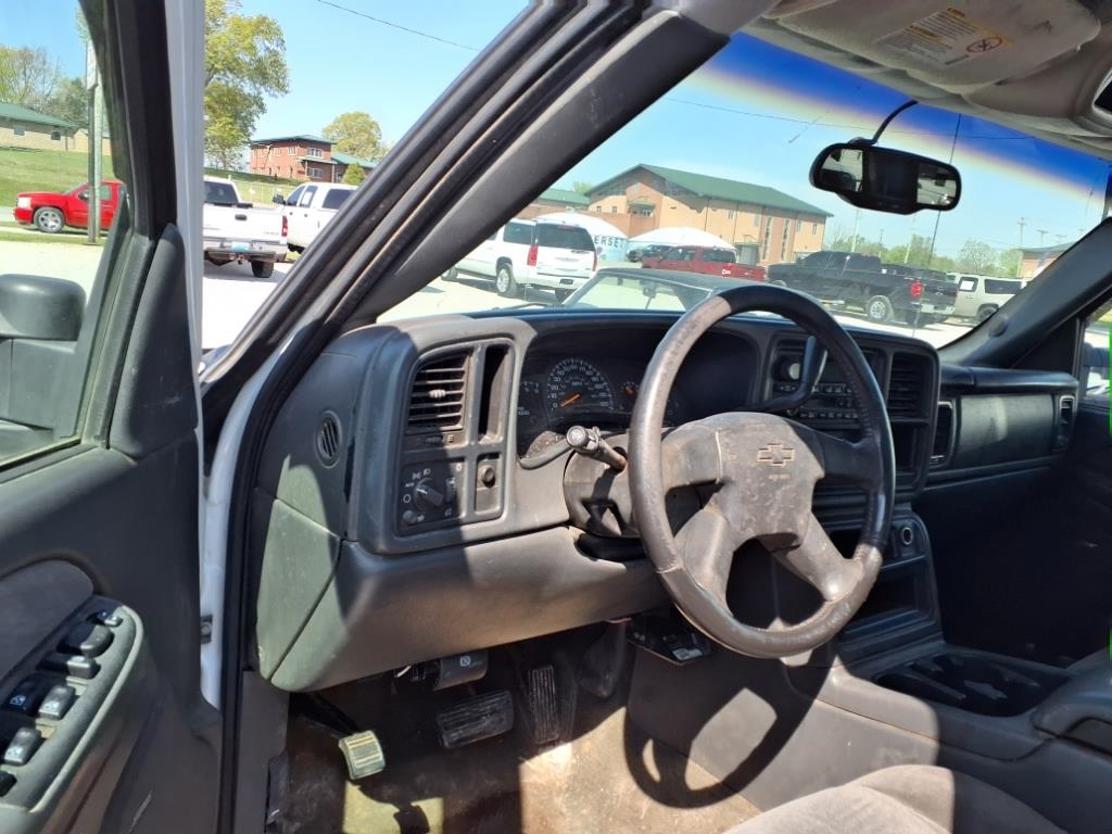 Chevrolet Silverado 2500HD Crew Cab 167" WB LS 2003