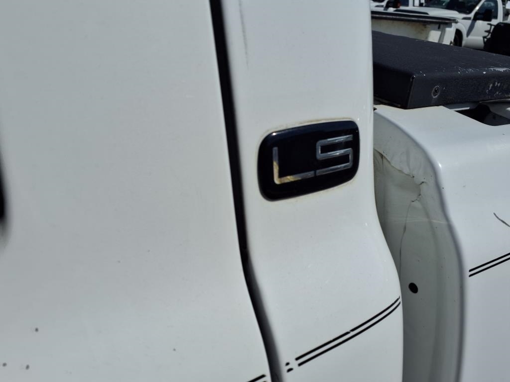 Chevrolet Silverado 2500HD Crew Cab 167" WB LS 2003