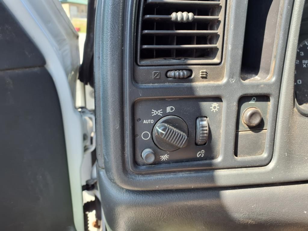 Chevrolet Silverado 2500HD Crew Cab 167" WB LS 2003