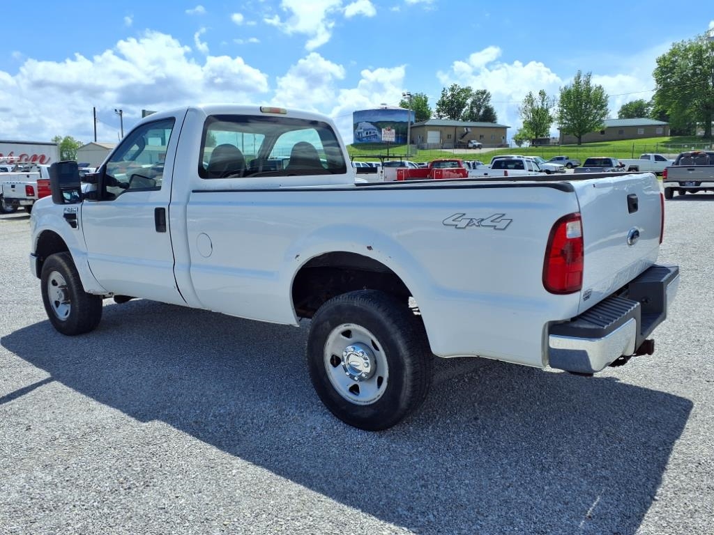 Ford F-250 SD 4WD Reg Cab 137" XL 2010