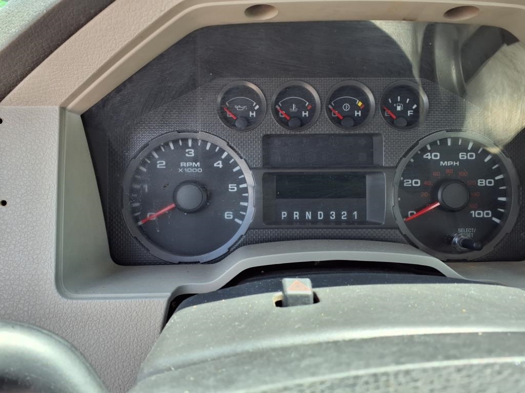 Ford F-250 SD 4WD Reg Cab 137" XL 2010