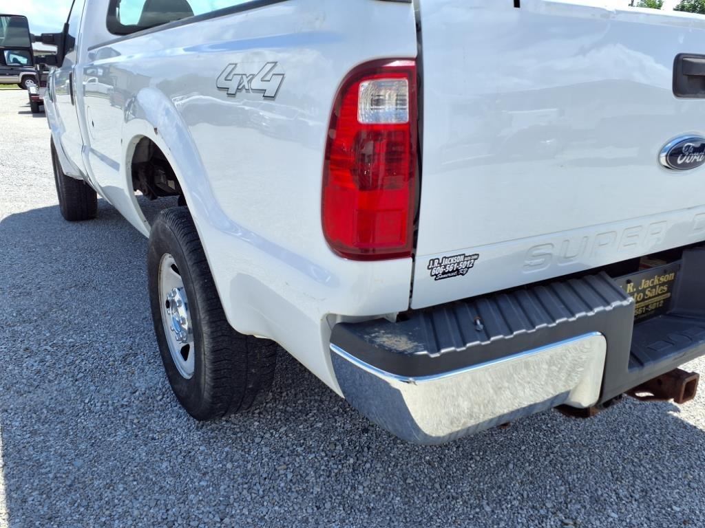 Ford F-250 SD 4WD Reg Cab 137" XL 2010