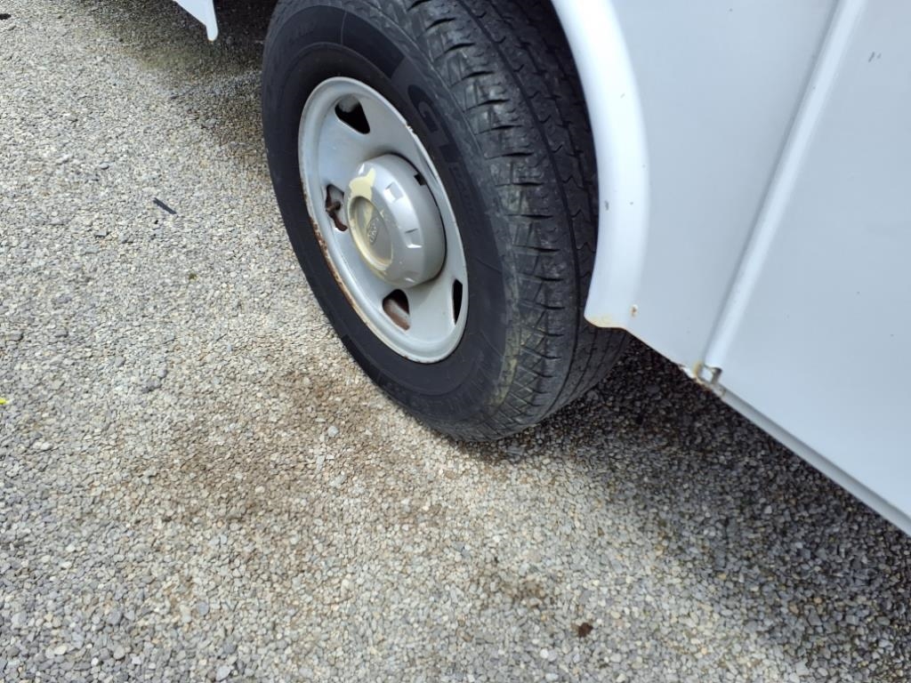 Ford F-250 SD Supercab 158" XL 4WD 2006