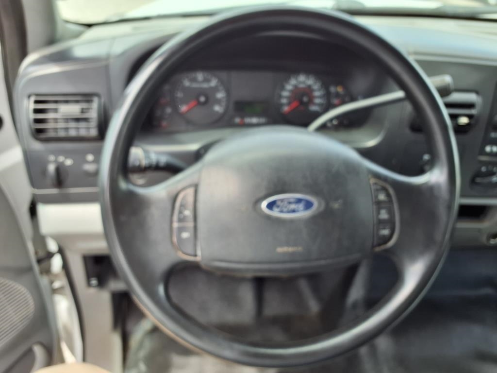 Ford F-250 SD Supercab 158" XL 4WD 2006