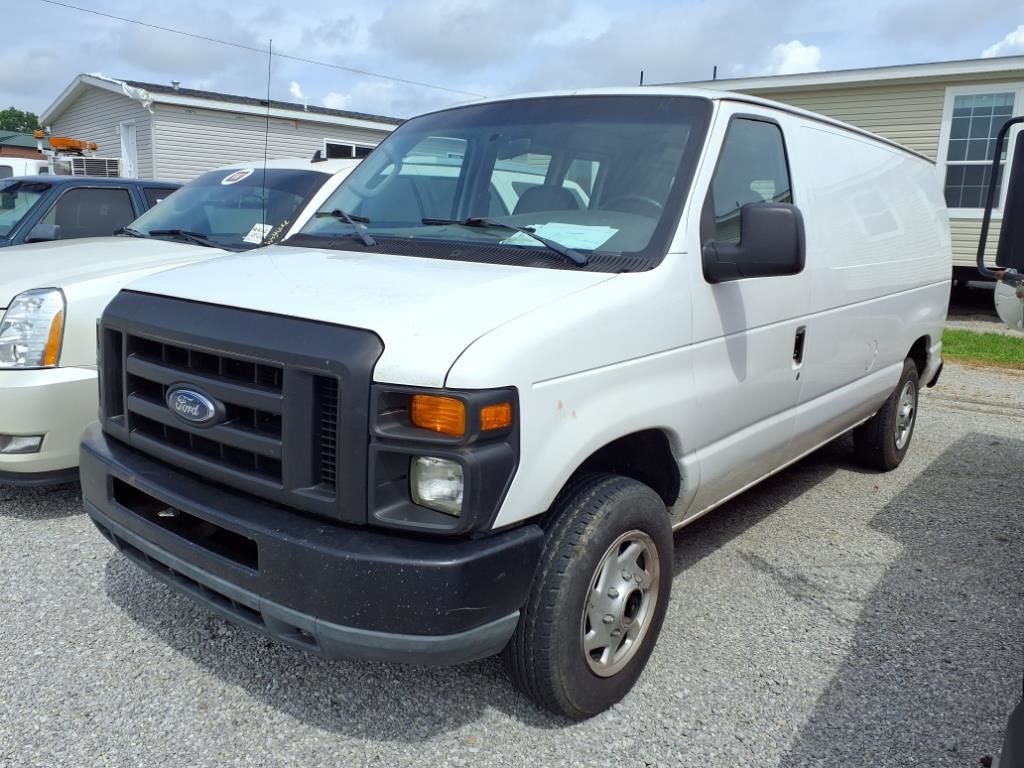 2008 Ford E-Series Econoline Van Commercial