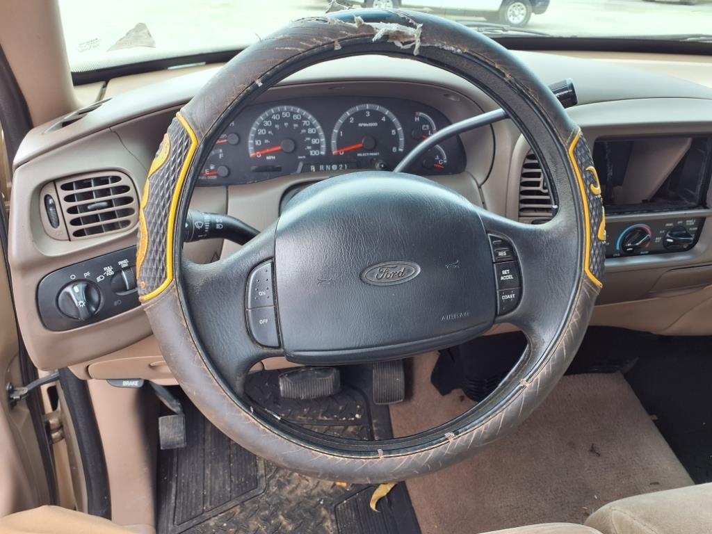 Ford F-150 Supercab 139" 4WD 1999