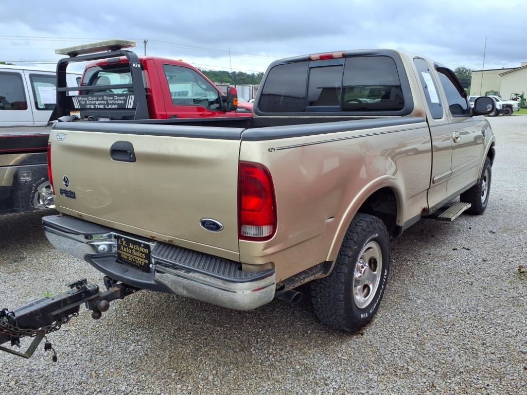 Ford F-150 Supercab 139" 4WD 1999