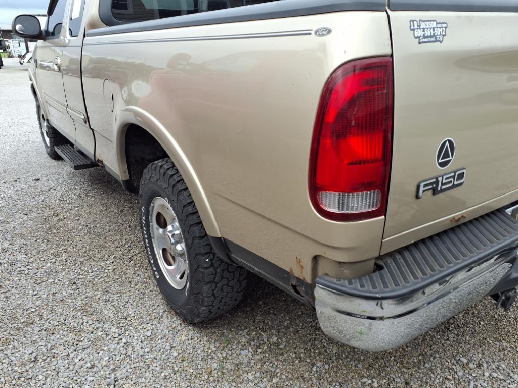 Ford F-150 Supercab 139" 4WD 1999