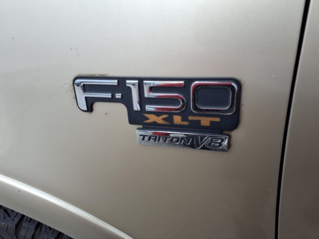 Ford F-150 Supercab 139" 4WD 1999