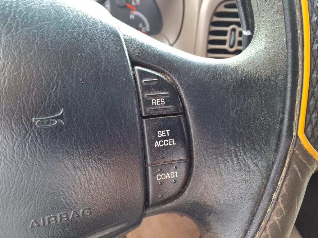 Ford F-150 Supercab 139" 4WD 1999