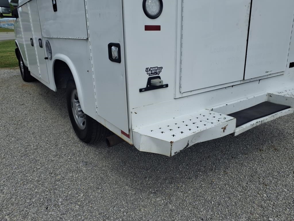 Chevrolet Express 3500 Van 139" 2015