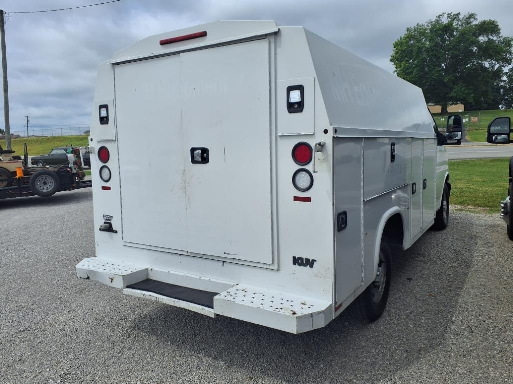 Chevrolet Express 3500 Van 139" 2015