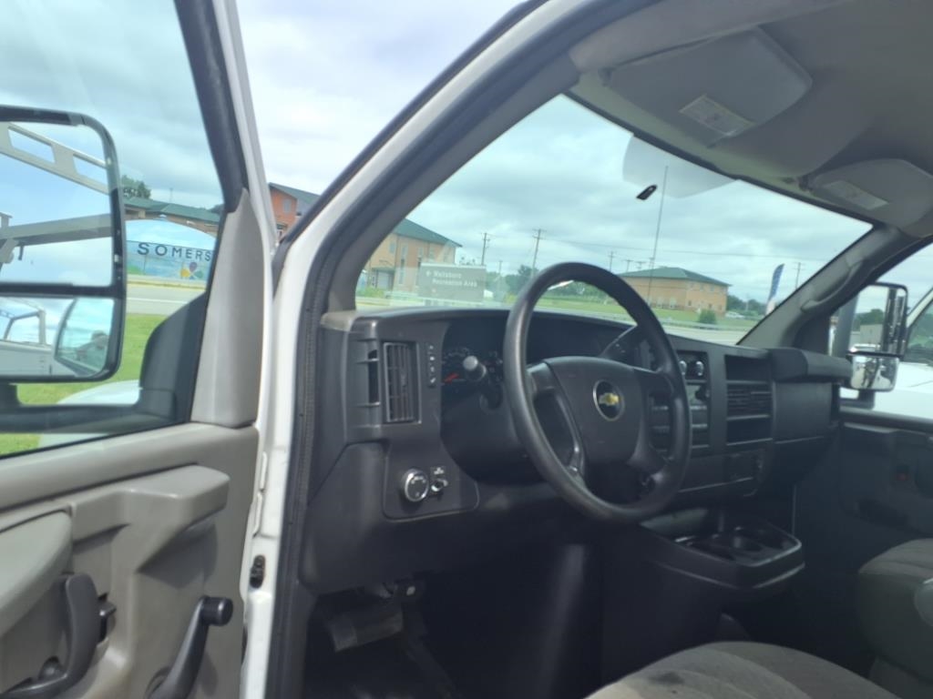 Chevrolet Express 3500 Van 139" 2015