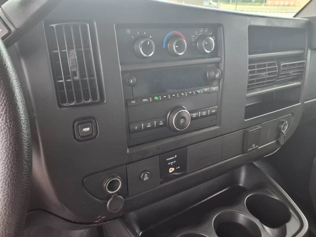 Chevrolet Express 3500 Van 139" 2015