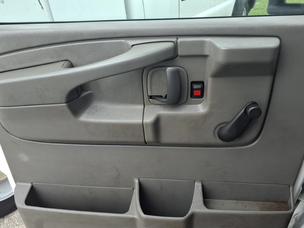 Chevrolet Express 3500 Van 139" 2015