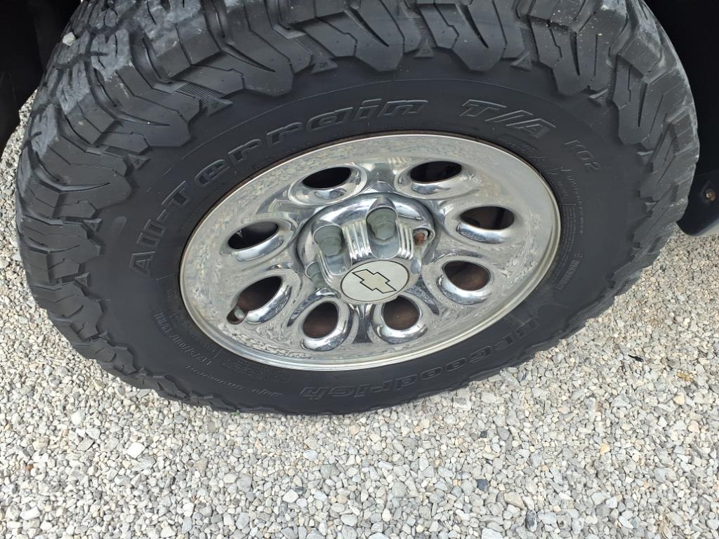 Chevrolet Silverado 1500 4WD Reg Cab 133.0" Work Truck 2009