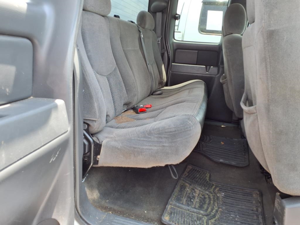 Chevrolet Silverado 1500 Ext Cab 143.5" WB 2WD LT1 2006