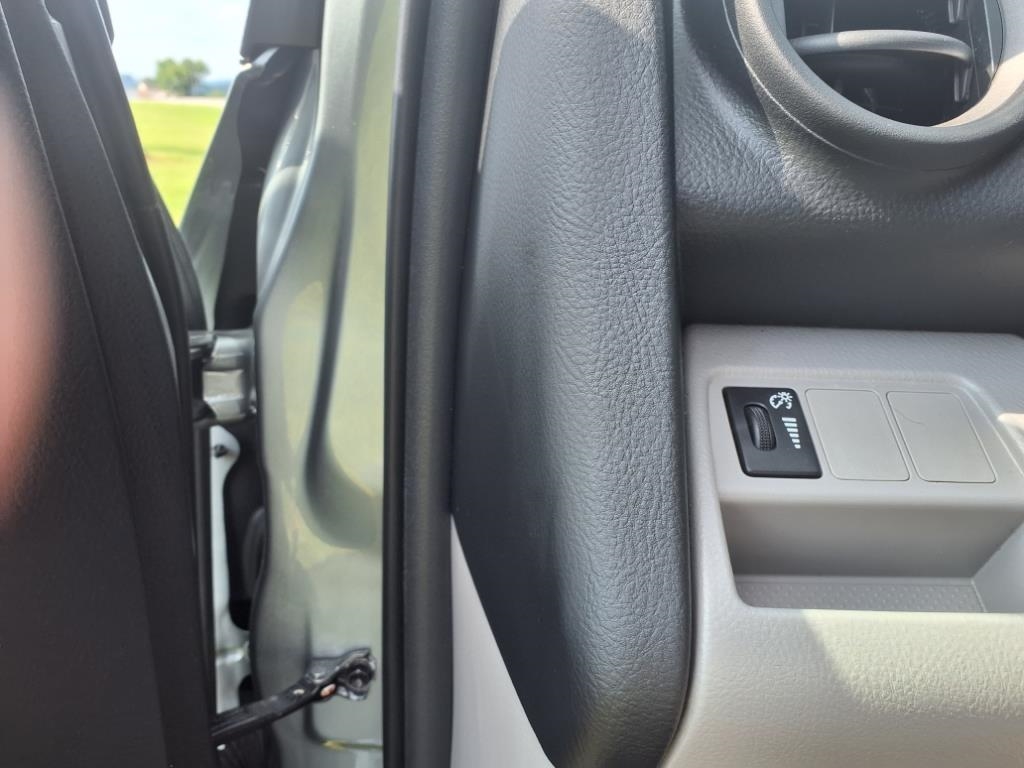 Toyota RAV4 4WD 4dr 4-cyl 4-Spd AT (Natl) 2008