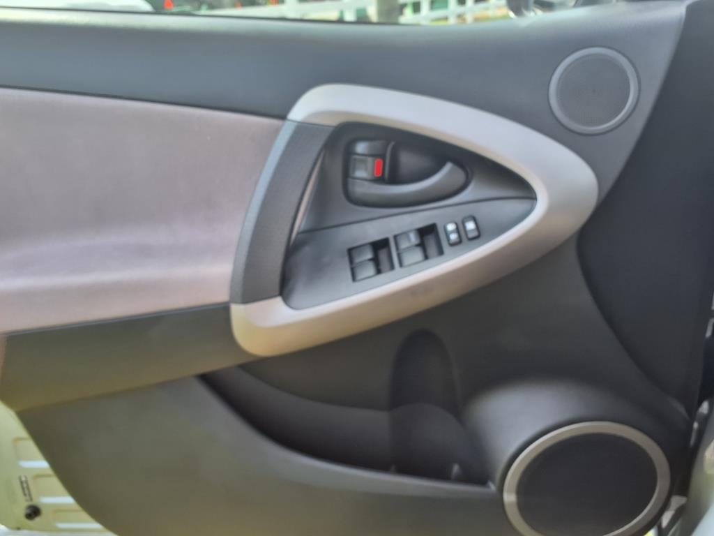 Toyota RAV4 4WD 4dr 4-cyl 4-Spd AT (Natl) 2008