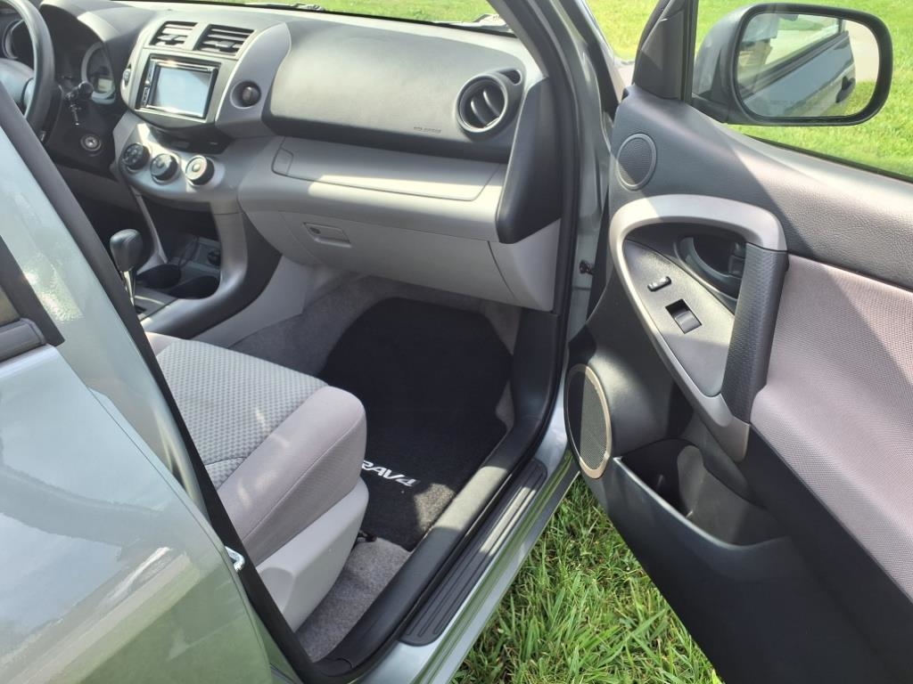 Toyota RAV4 4WD 4dr 4-cyl 4-Spd AT (Natl) 2008