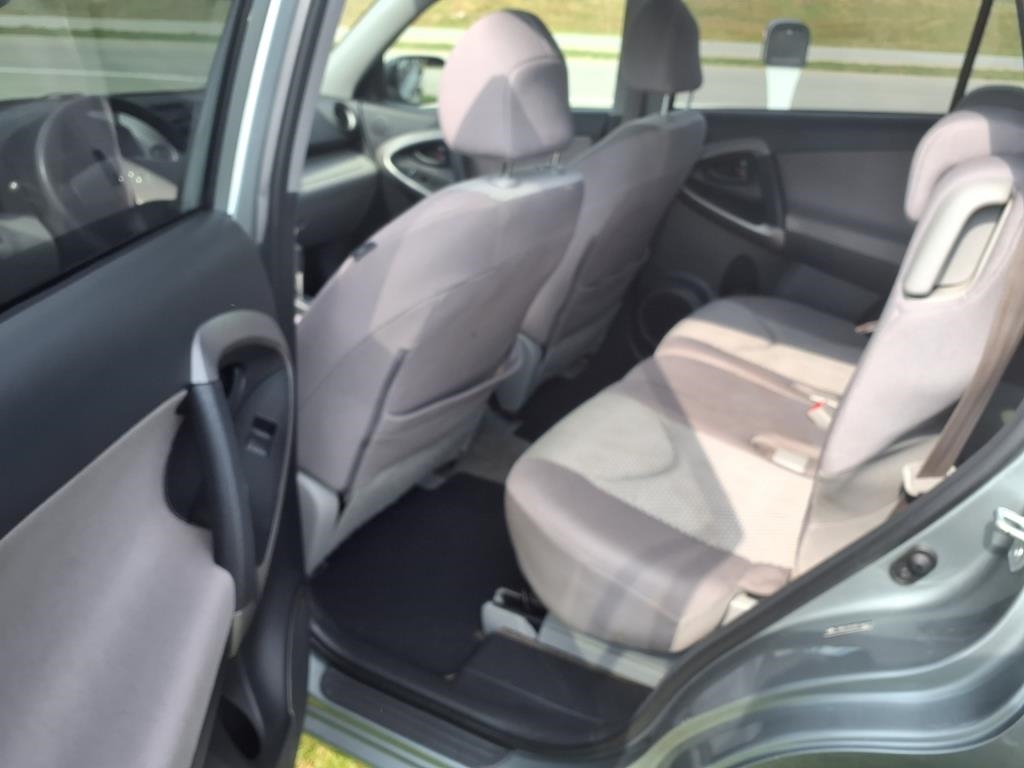 Toyota RAV4 4WD 4dr 4-cyl 4-Spd AT (Natl) 2008