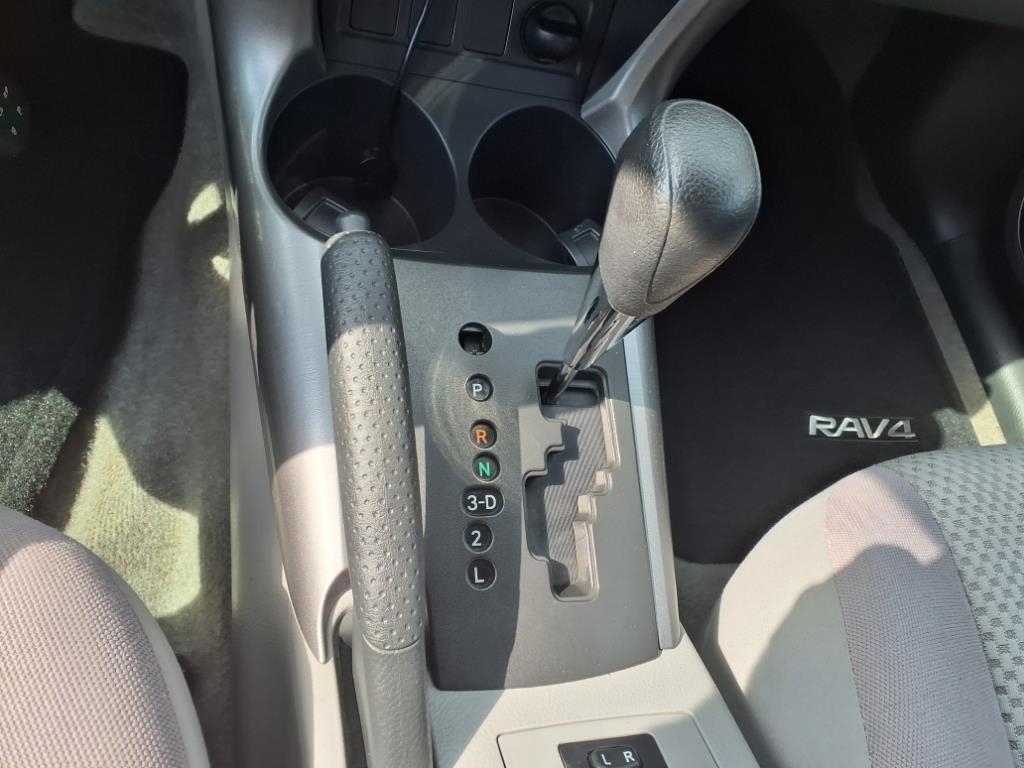 Toyota RAV4 4WD 4dr 4-cyl 4-Spd AT (Natl) 2008