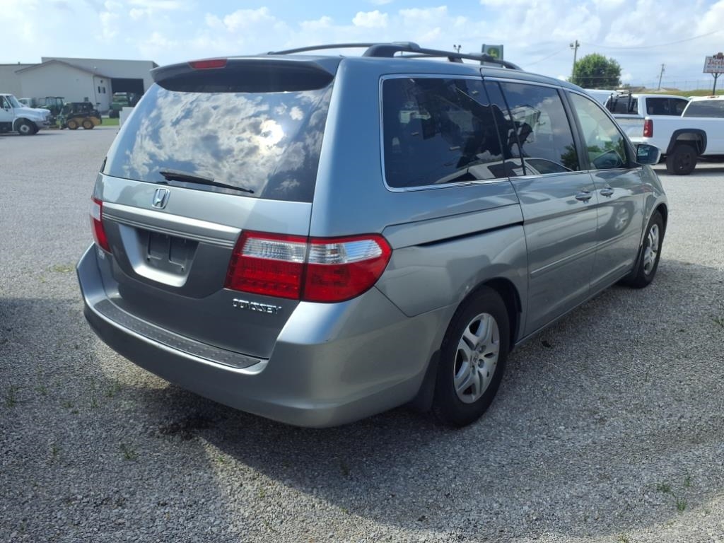 Honda Odyssey EX-L AT with RES 2005