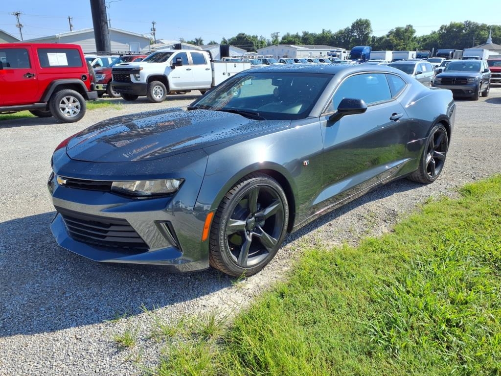 Chevrolet Camaro 2dr Cpe 1LT 2018