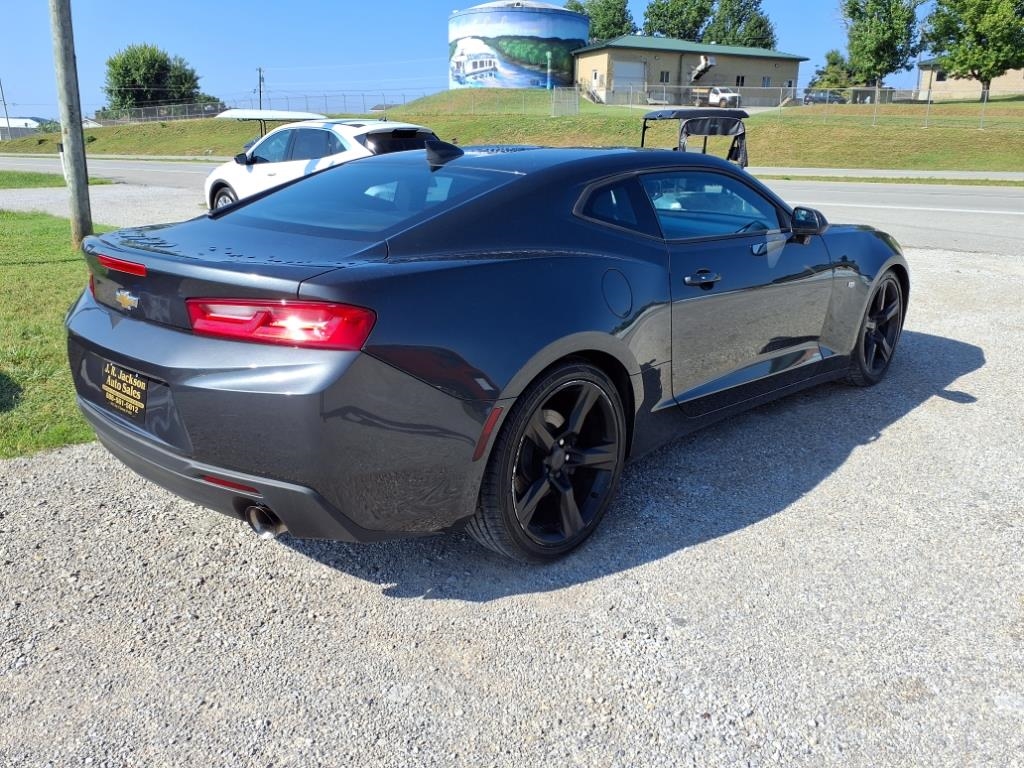 Chevrolet Camaro 2dr Cpe 1LT 2018