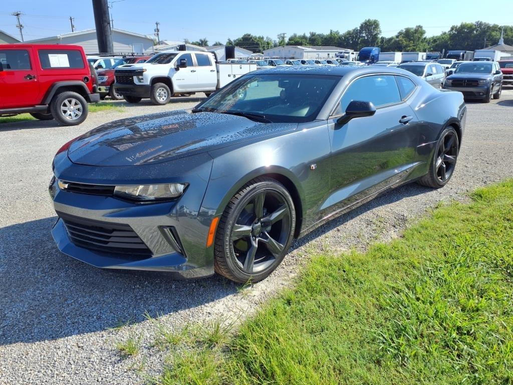2018 Chevrolet Camaro 2dr Cpe 1LT