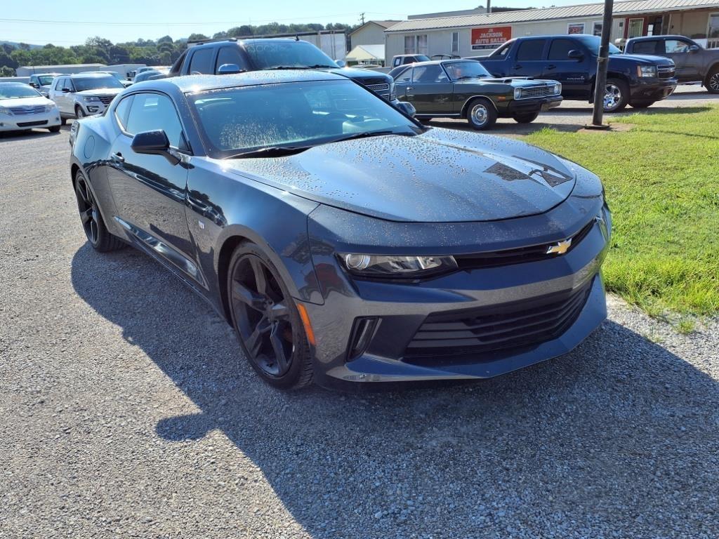 2018 Chevrolet Camaro 1LT - Photo 2