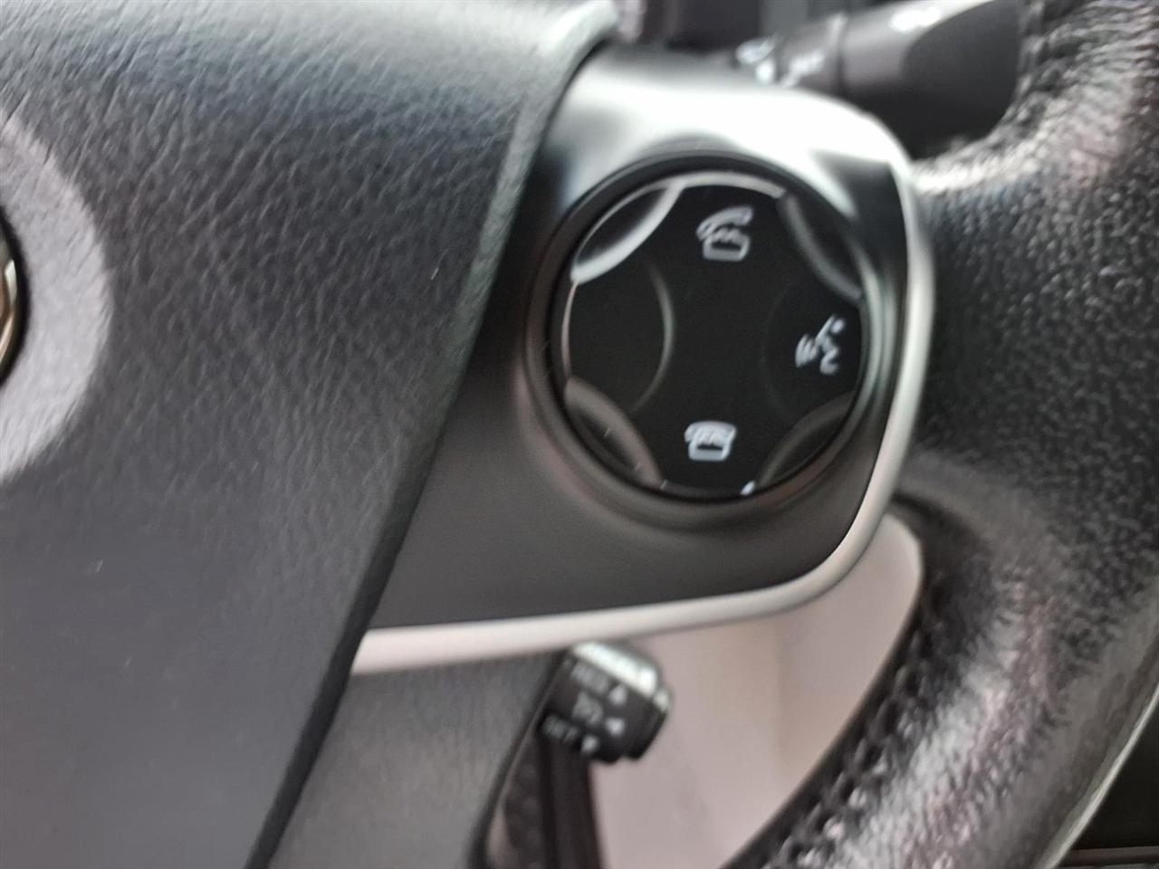 Toyota Camry 4dr Sdn V6 Auto XLE (Natl) 2012