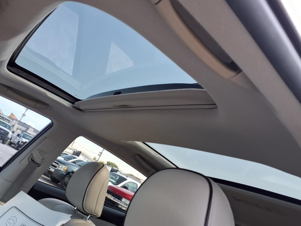 Toyota Venza 4dr Wgn V6 AWD Limited (Natl) 2012