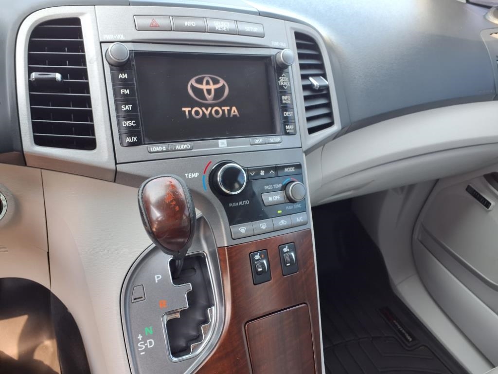 Toyota Venza 4dr Wgn V6 AWD Limited (Natl) 2012