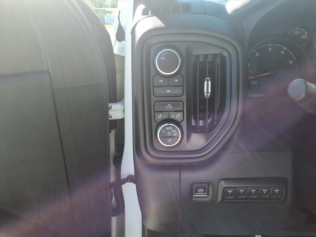 Chevrolet Silverado 3500HD 4WD Crew Cab 177" WB, 60" CA Work Truck 2021