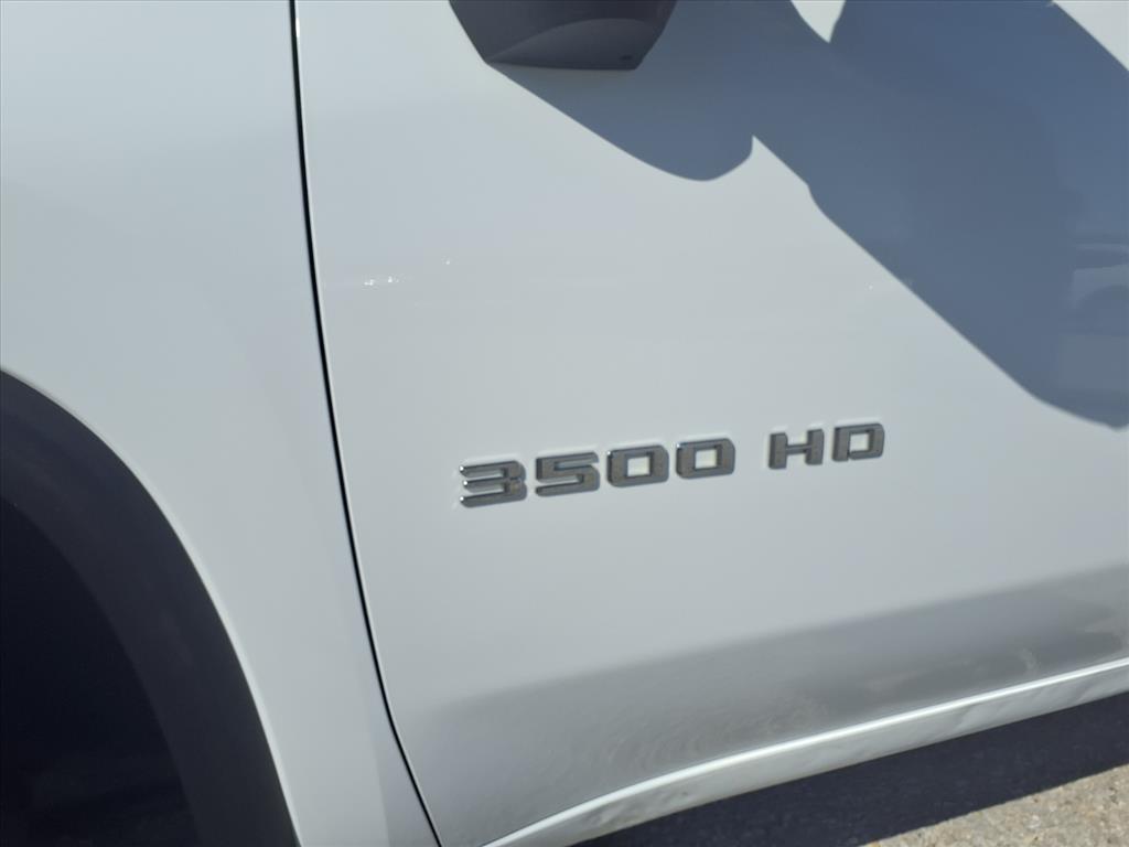 Chevrolet Silverado 3500HD 4WD Crew Cab 177" WB, 60" CA Work Truck 2021