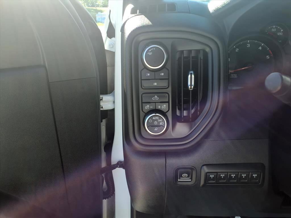 Chevrolet Silverado 3500HD 4WD Crew Cab 177" WB, 60" CA Work Truck 2021