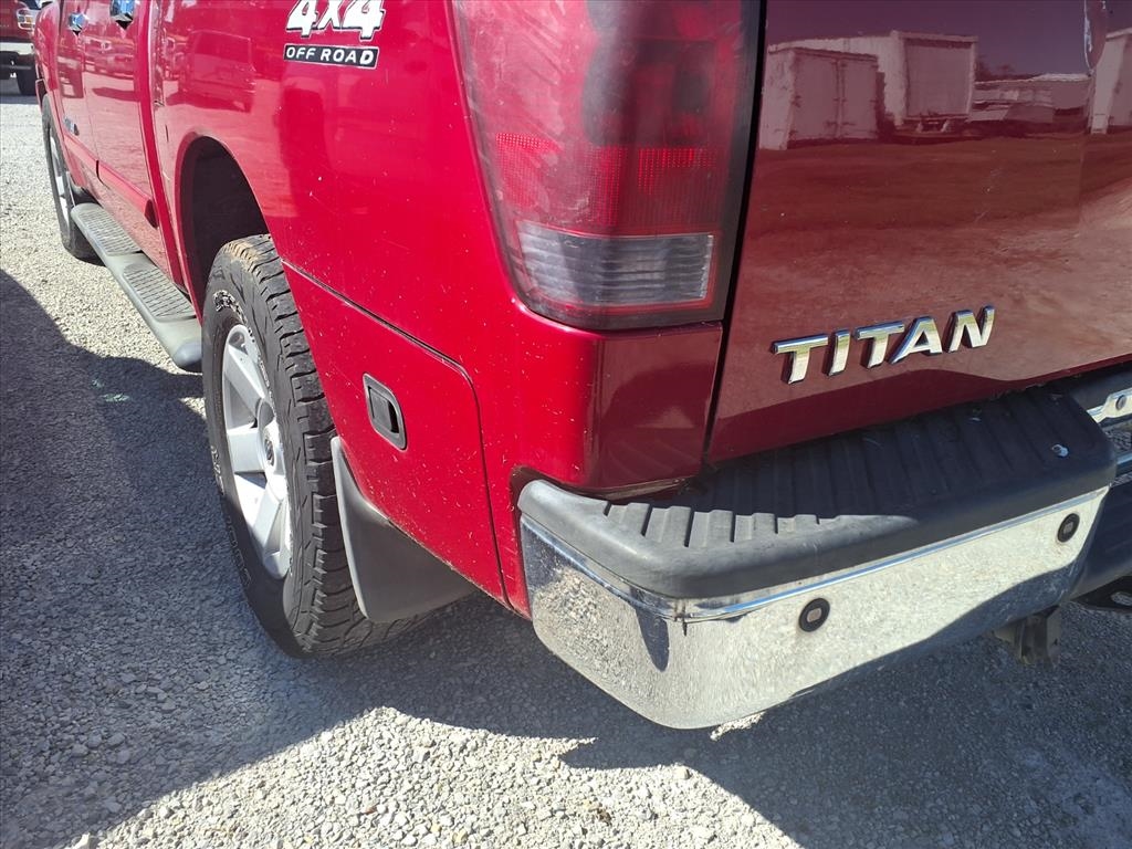 Nissan Titan LE Crew Cab 4WD 2005 Nissan Titan LE Crew Cab 4WD 2005