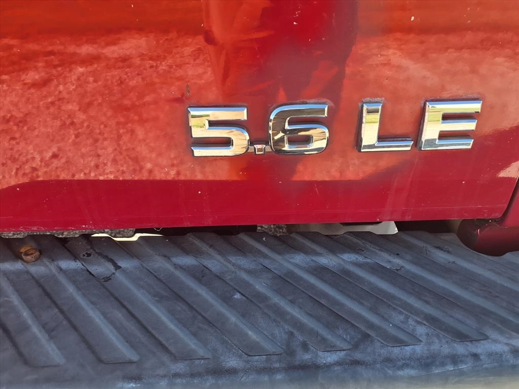 Nissan Titan LE Crew Cab 4WD 2005